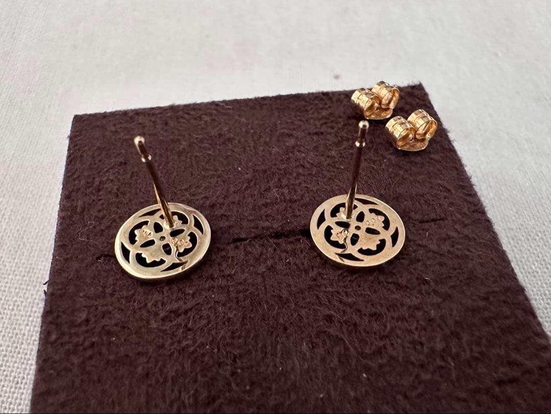 agete アガット　透かし模様　K14 ダイヤ ピアス　K18ポスト＆キャッチ