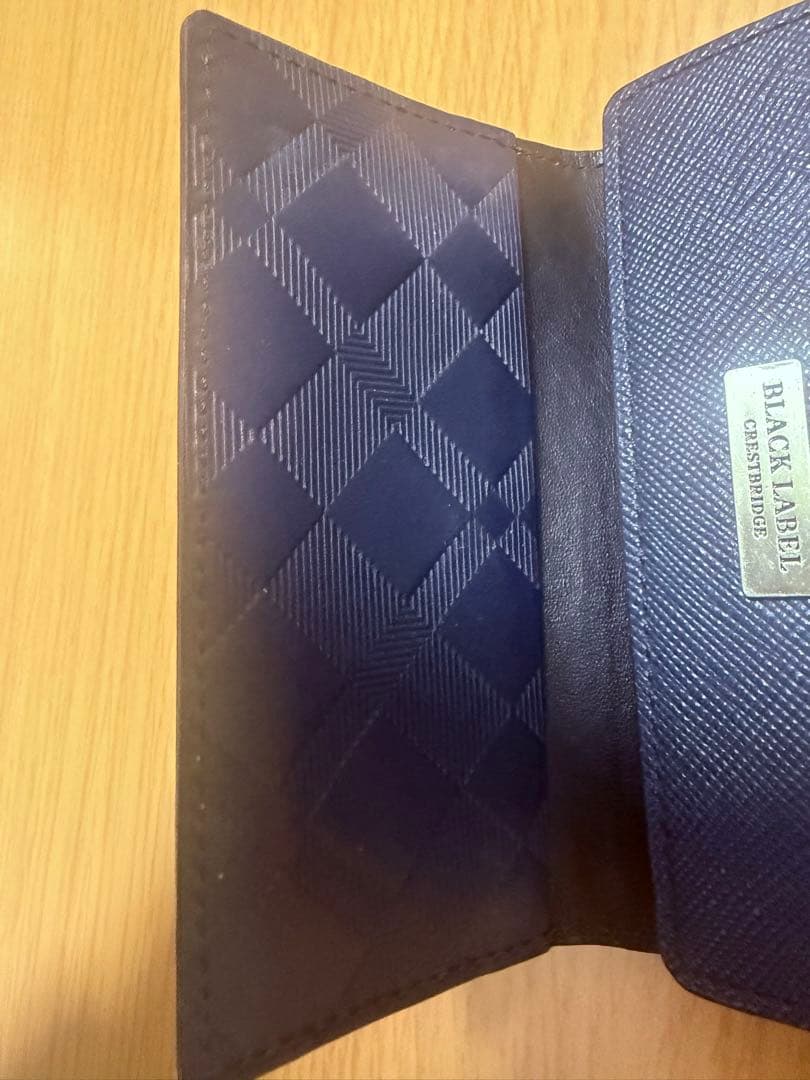 ブラックレーベルクレストブリッジ　キーケース　ネイビー　バーバリー