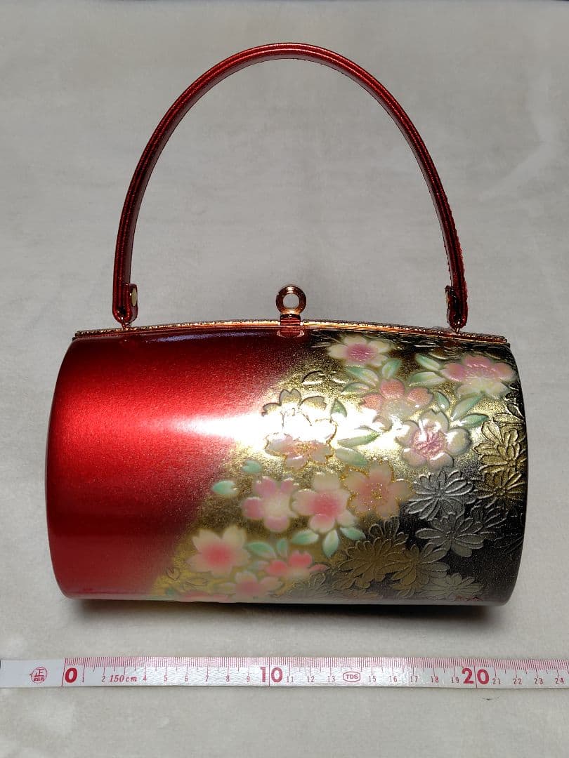 【新品未使用品】 成人式、訪問着用和装バッグと 草履のセット（フリーサイズ）