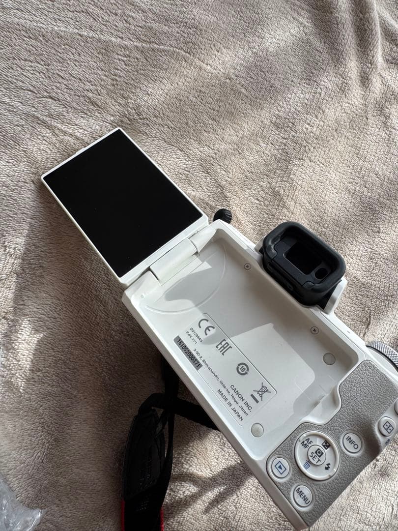 ⭐️最終値下げ⭐️Canon EOS kiss M2ダブルズームキット