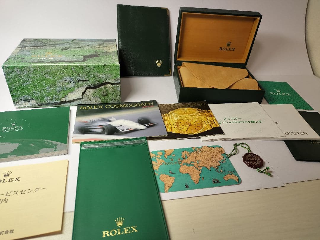 ROLEX Cosmographデイトナ 1998年箱と付属品11点セット