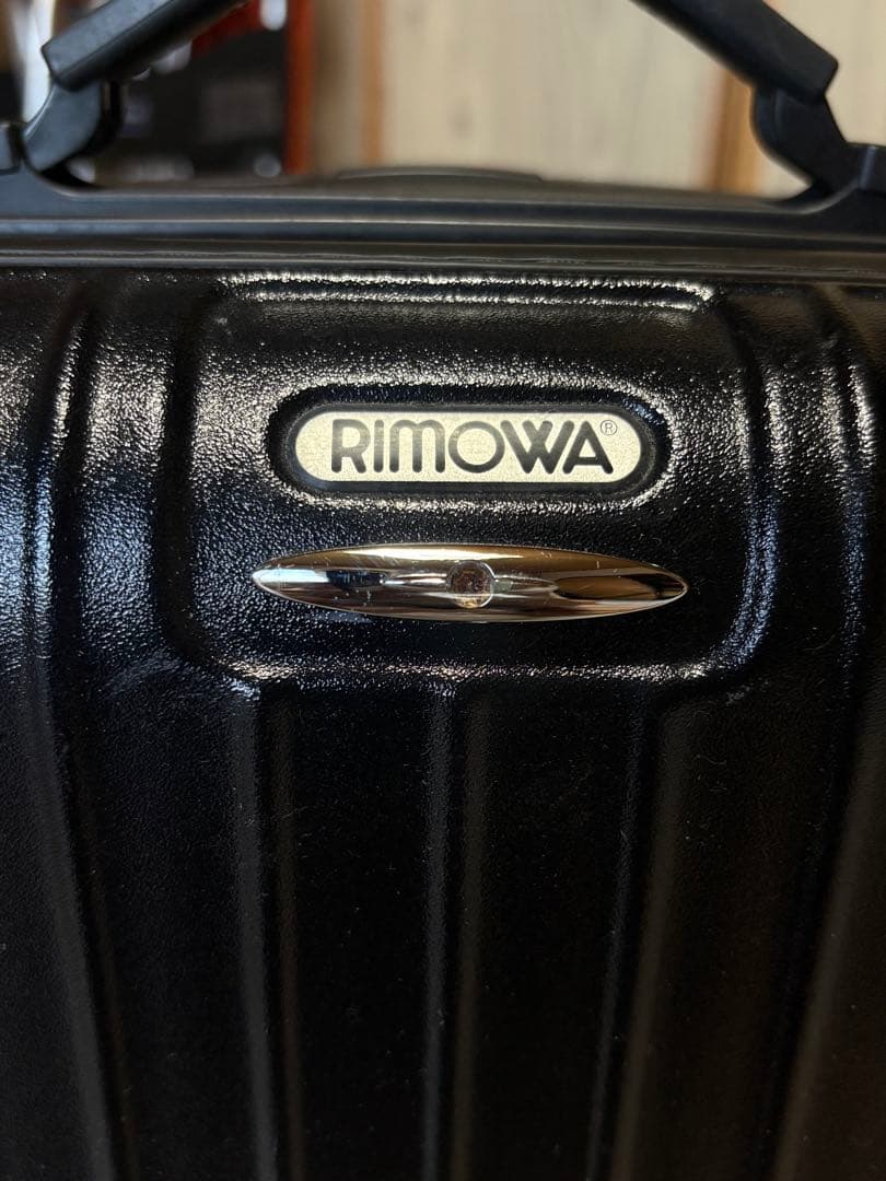 大特価　傷あり　RIMOWA ブラック キャリーケース　機内持ち込みサイズ