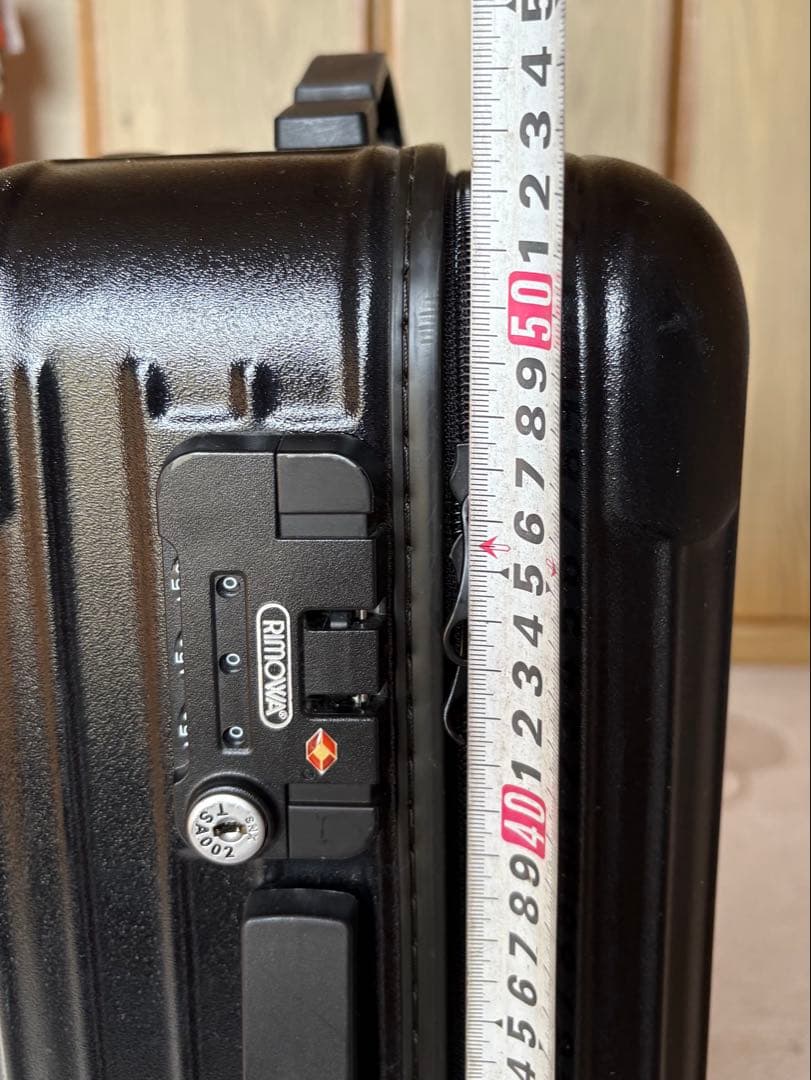 大特価　傷あり　RIMOWA ブラック キャリーケース　機内持ち込みサイズ