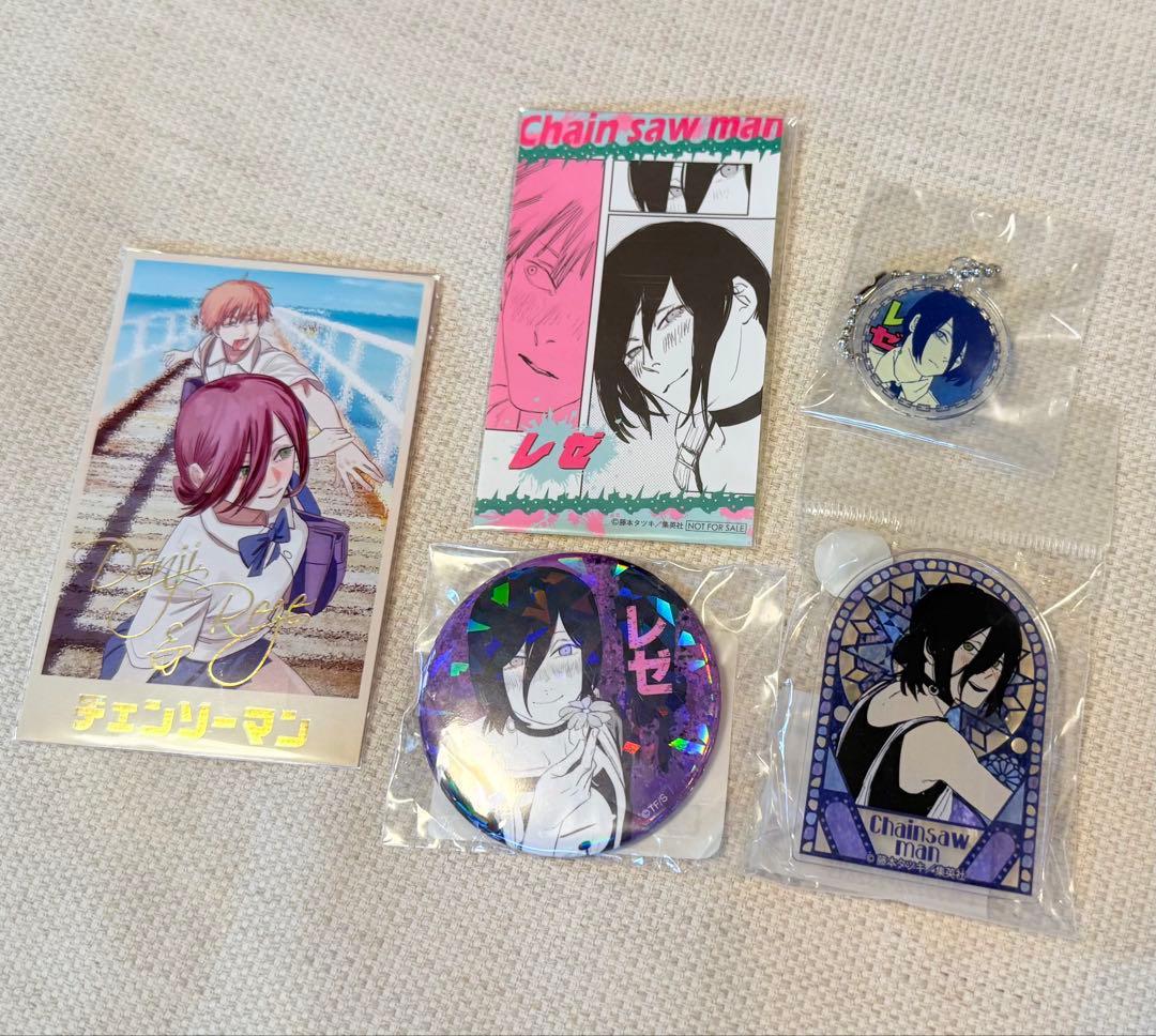 し*く様 チェンソーマン レゼ スタンディアクリルバッジ メモリアルカード　チャ