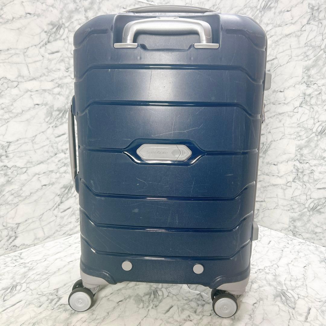 サムソナイト フリーフォーム 拡張可能 スピナー ネイビー 機内 TSAロック