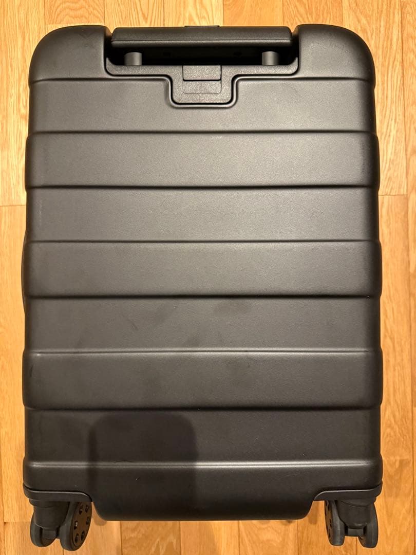 無印良品 バーを自由に調節できるハードキャリーケース スーツケース 36L