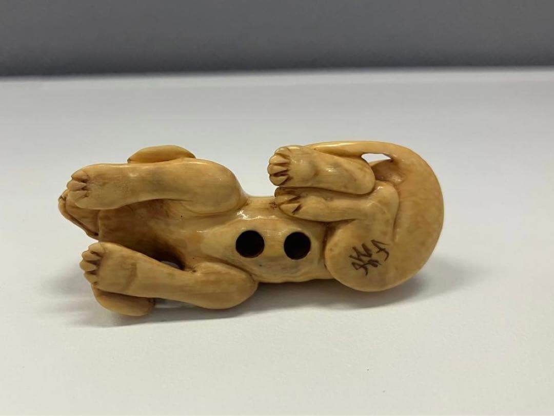 犬　骨董　古物　根付け　根付　ビーグル