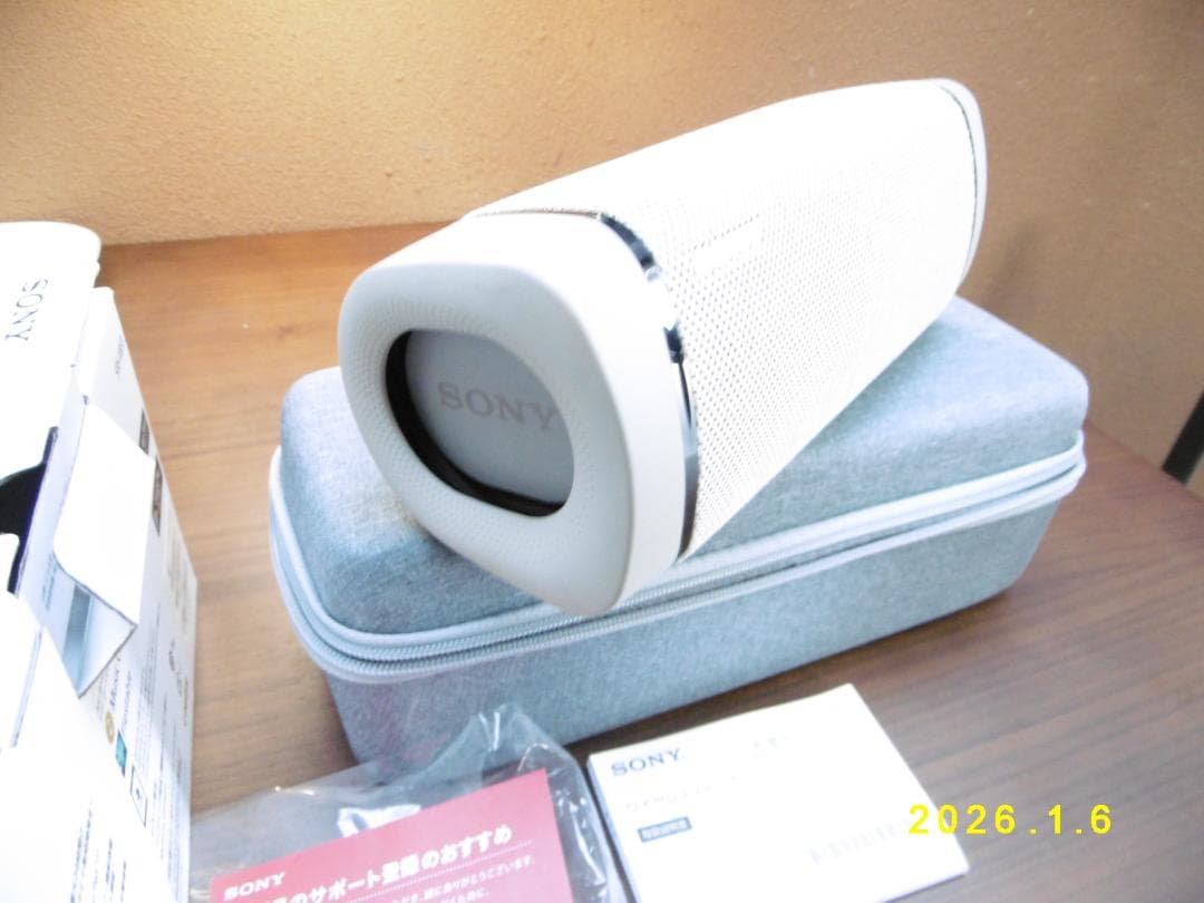 SONY SRS-XB33 ベージュ　美品　ケース付き②