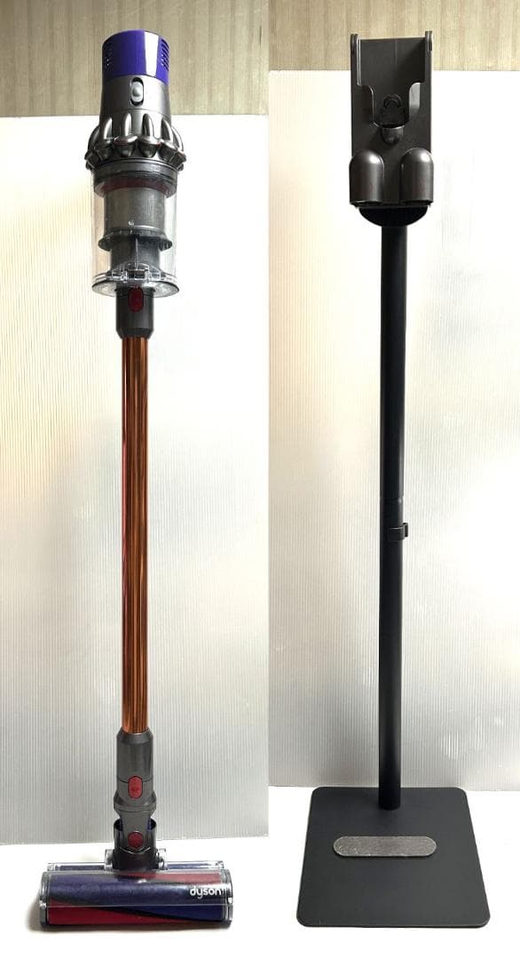 Dyson V10 Fluffy スティッククリーナー スタンド付き
