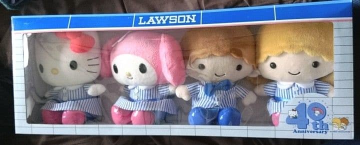 大人気レア新品ローソンLoppi限定40周年ぬいぐるみマイメロ キティ キキララ