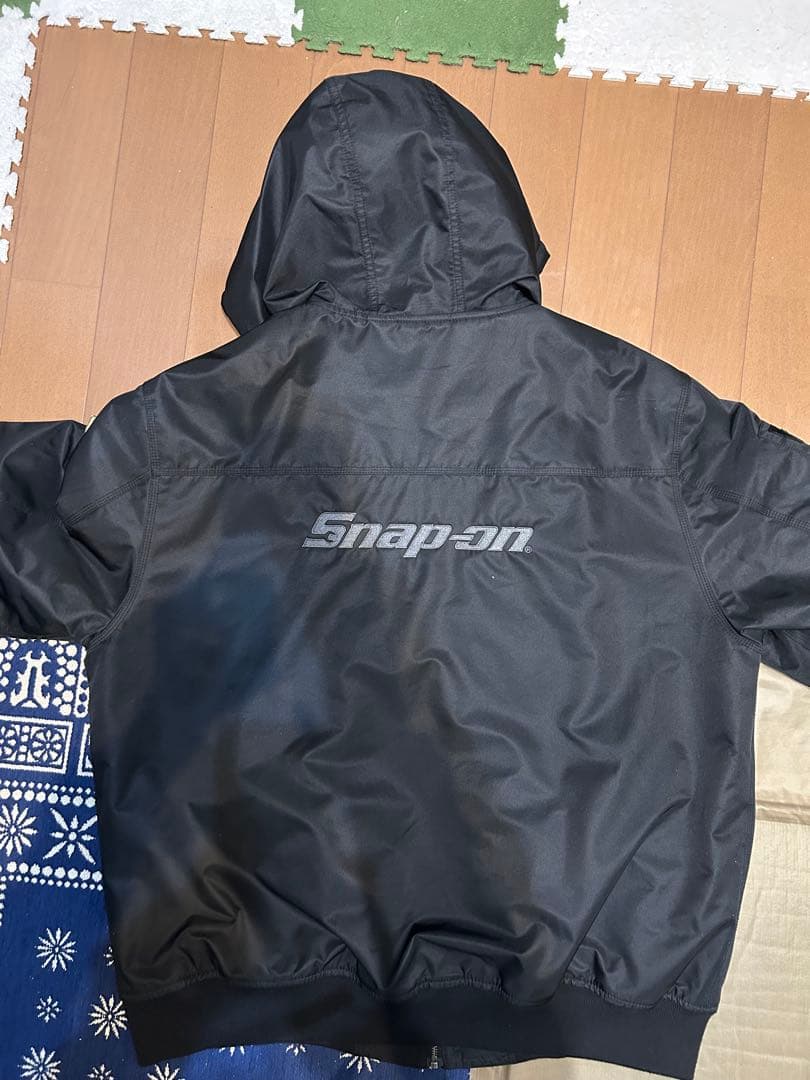 Snap-on スナップオン フード付きジャケット