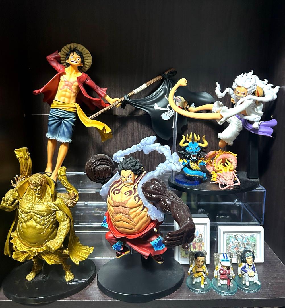 ワンピース　フィギュア他11点まとめ売り