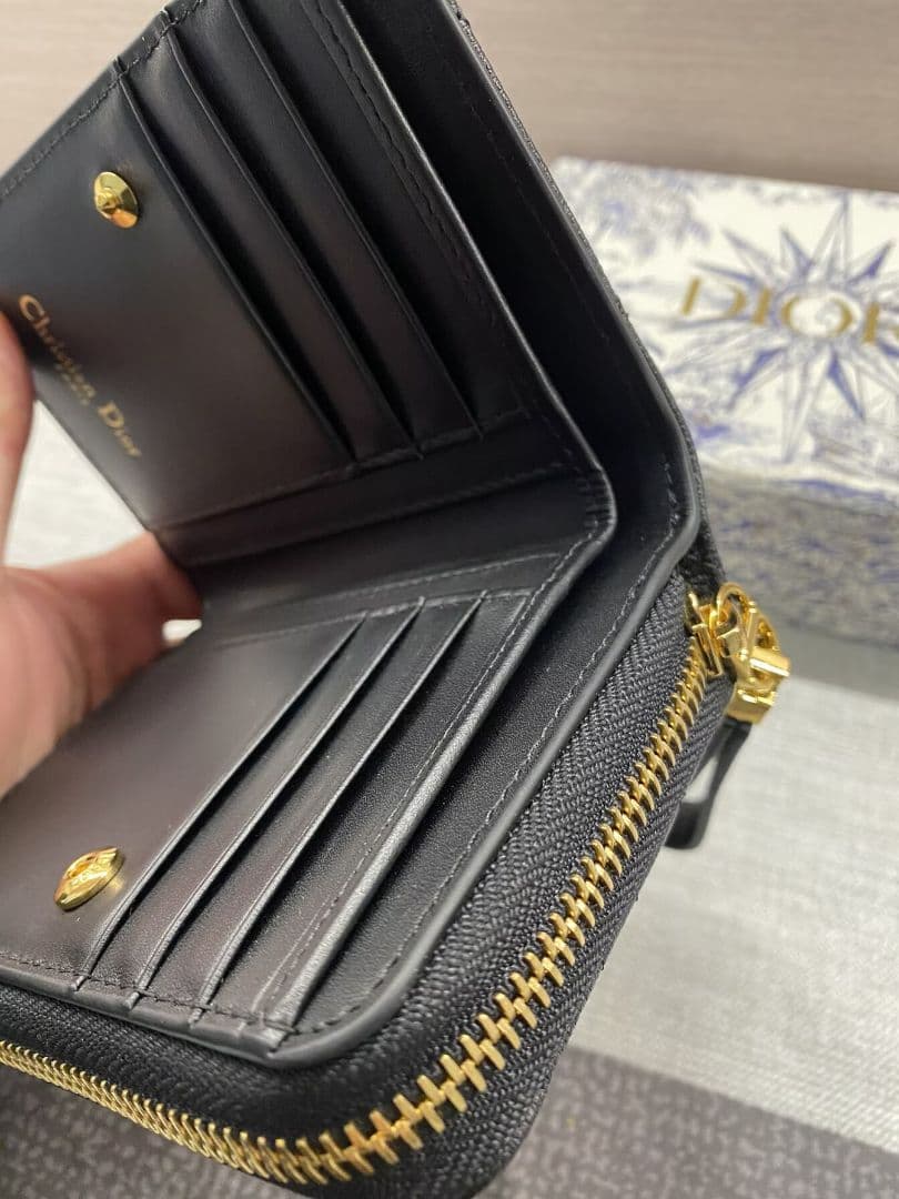 ☆DIORディオール☆“Caro” ☆二つ折財布