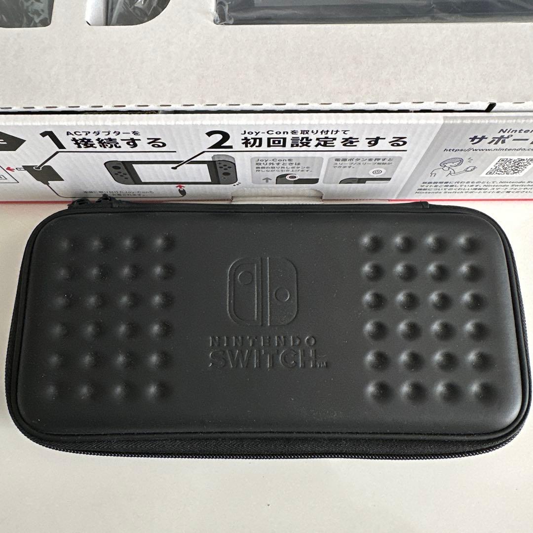 Nintendo Switch Joy-Con (L)/(R)専用ケース付き