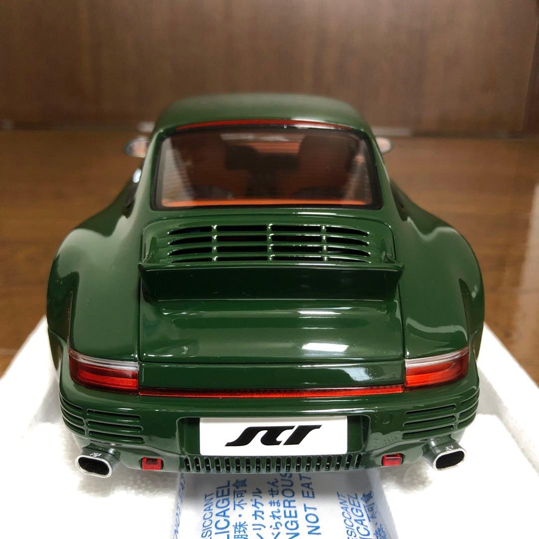 １/18 オールモストリアル ポルシェ911RUF SCR