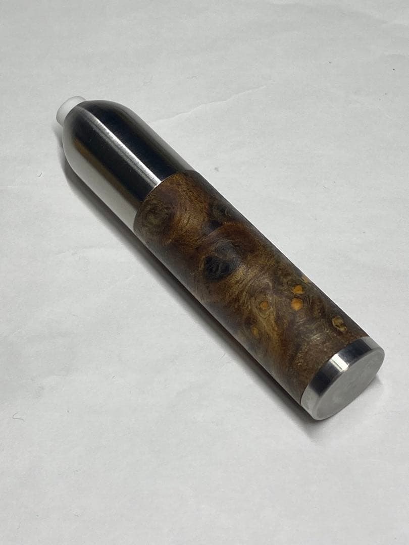 ツイスト消しゴム 花梨瘤トリコロール