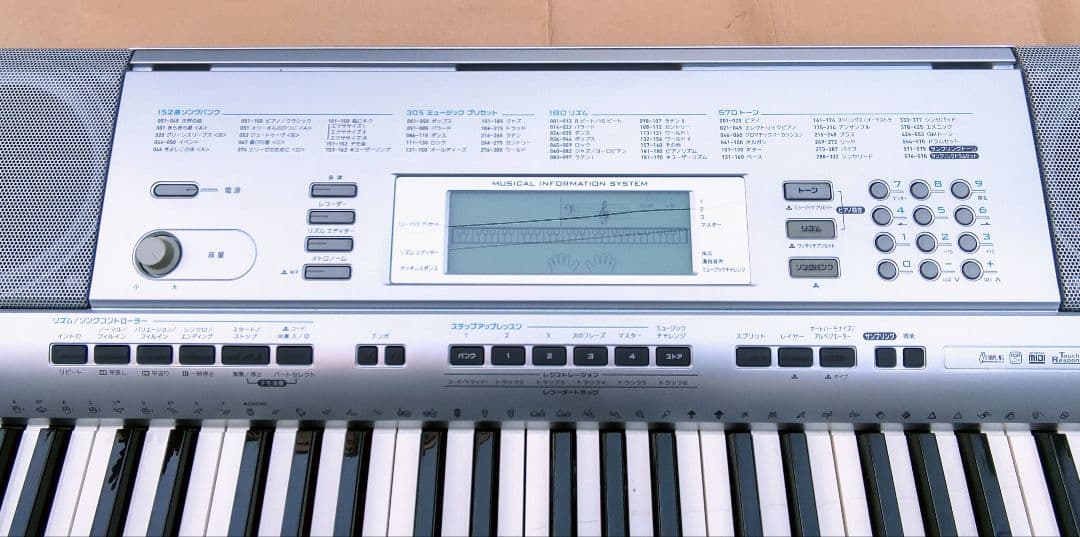 CASIO CTK-9000 61鍵電子キーボード　中古