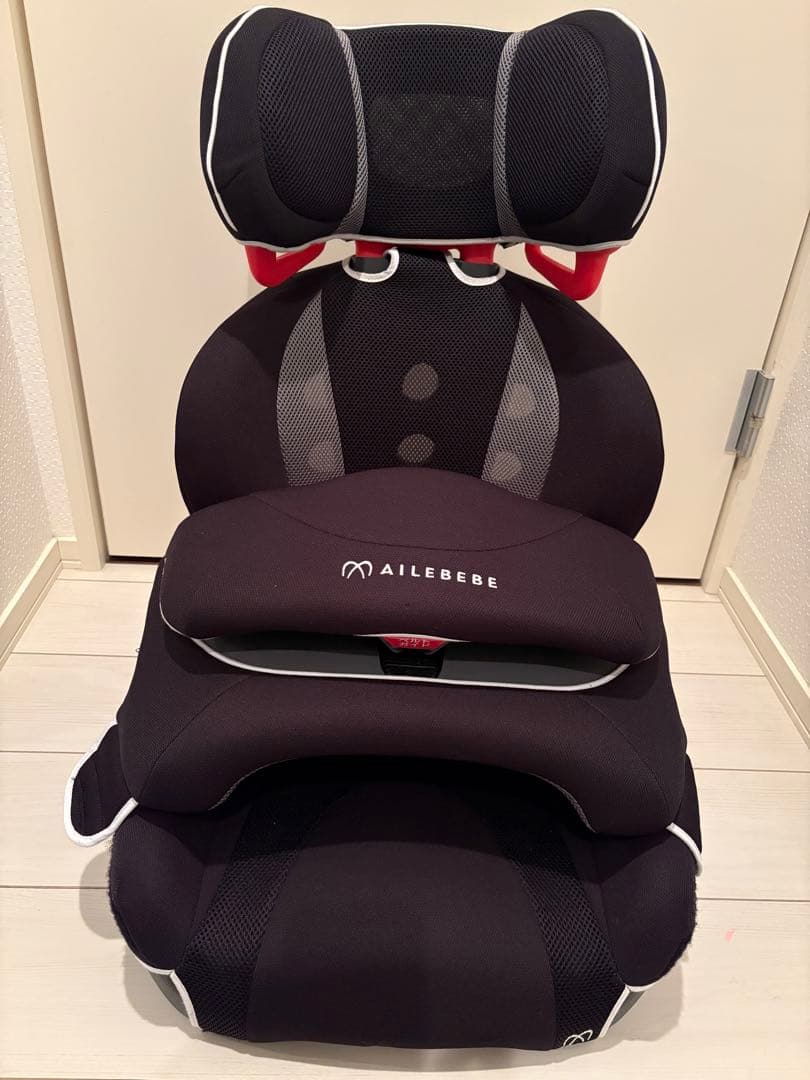 美品【カーメイト】エールベベ・サラット3ステップ クワトロ ST