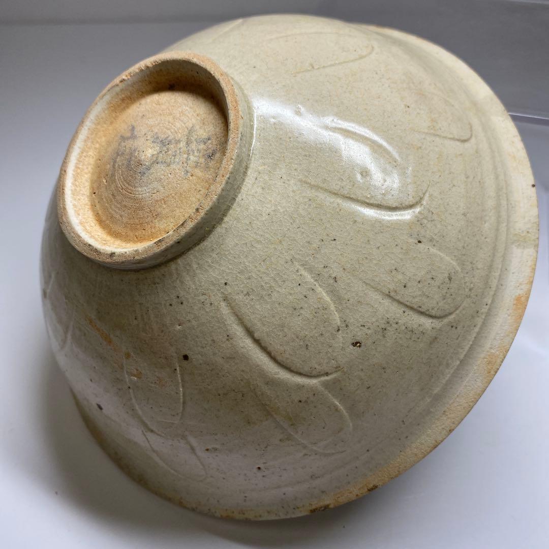 中国宋時代　白磁花弁文茶碗　口径16㎝ 東Y7-0402☆2F