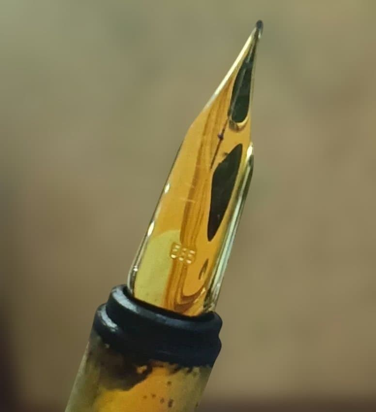 3976）MONT BLANC モンブラン　ゴールド色 万年筆　585？