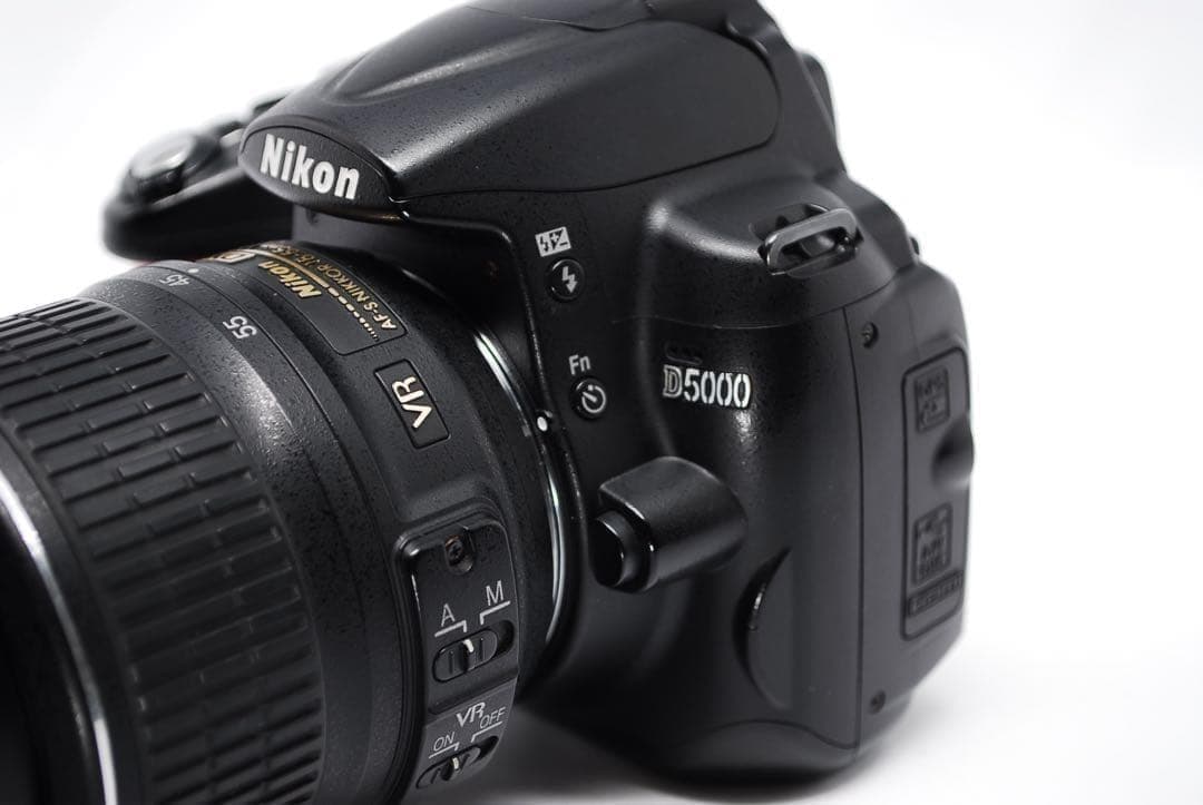 スマホ超えの描写力✨感動の一枚を✨Nikon D5000✨一眼レフカメラ✨