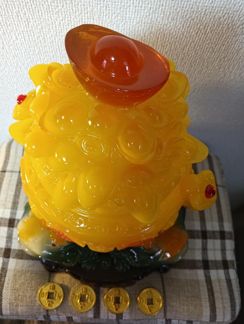 中国工芸品　金運カエルと金塊の置物　風水アイテム