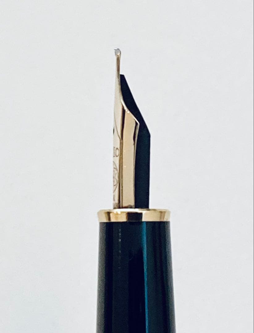 【定価106,700円】モンブラン万年筆 マイスターシュテュック ペン先14金