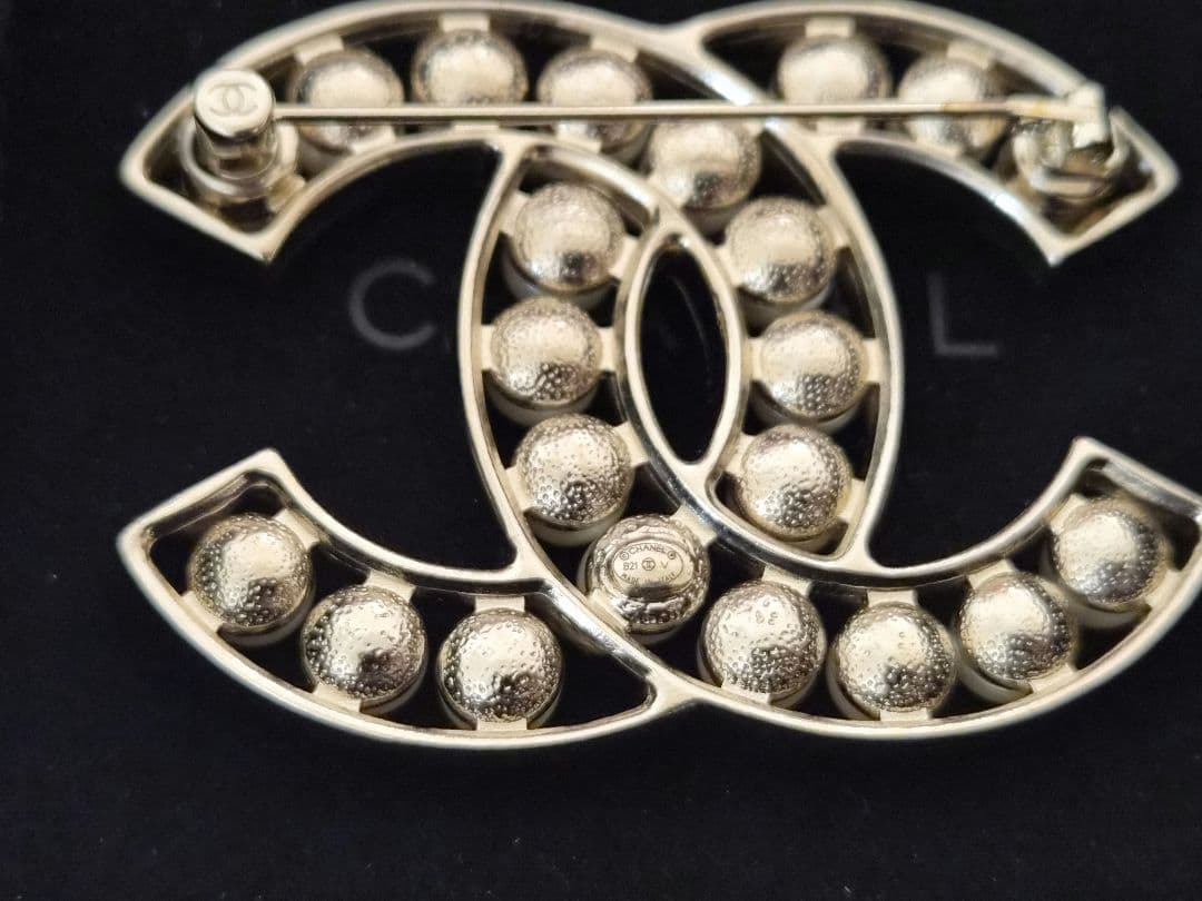 未使用　CHANEL ブローチ