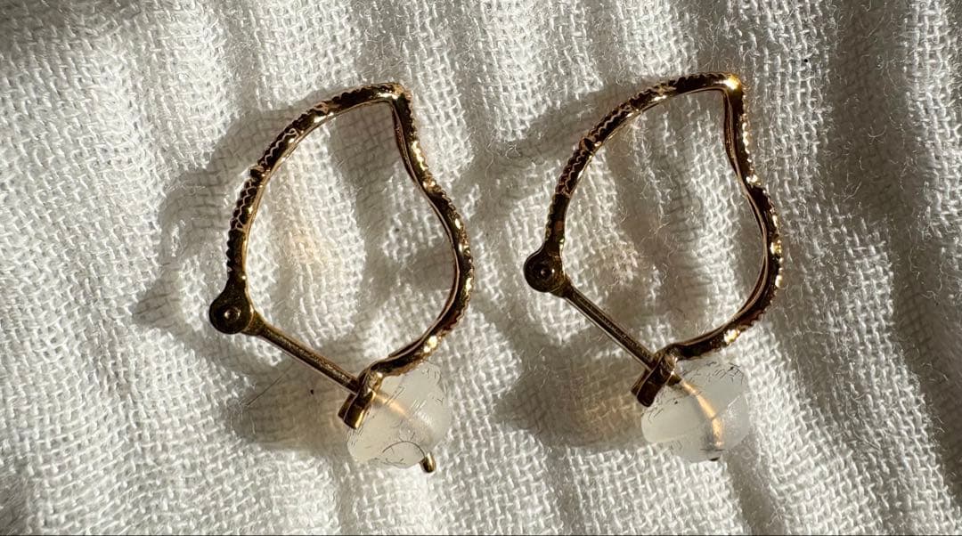 お値下げしました＊未使用品＊ agete ＊ ゴールドピアス　樹脂