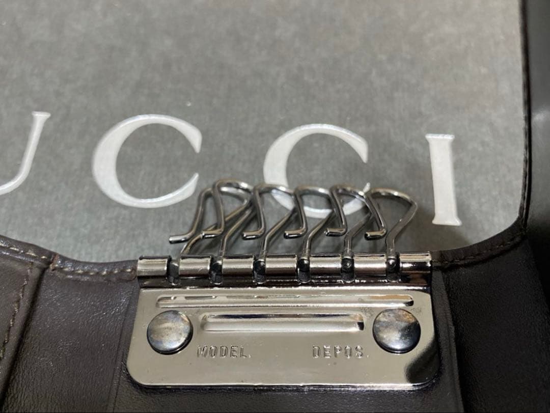 美品　グッチ　GUCCI　6連キーケース　GG柄シェリーライン　キャンバスレザー