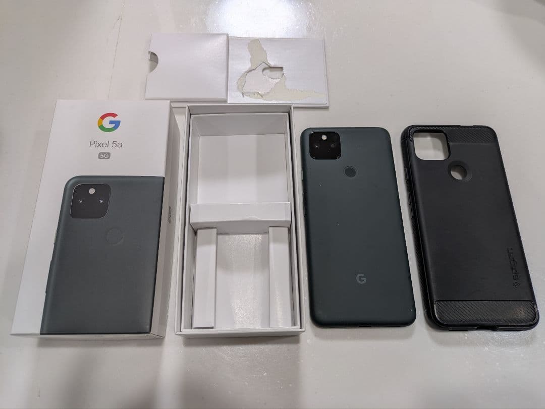Google Pixel 5a ケース付き