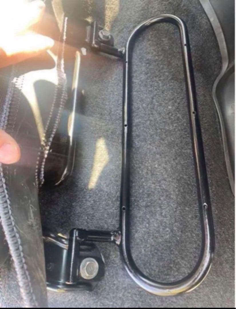 ハイエース200系　スーパーGL フットレスト　運転席側&助手席側　足おき台