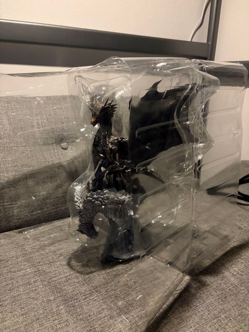 原版 クシャルダオラ フィギュア