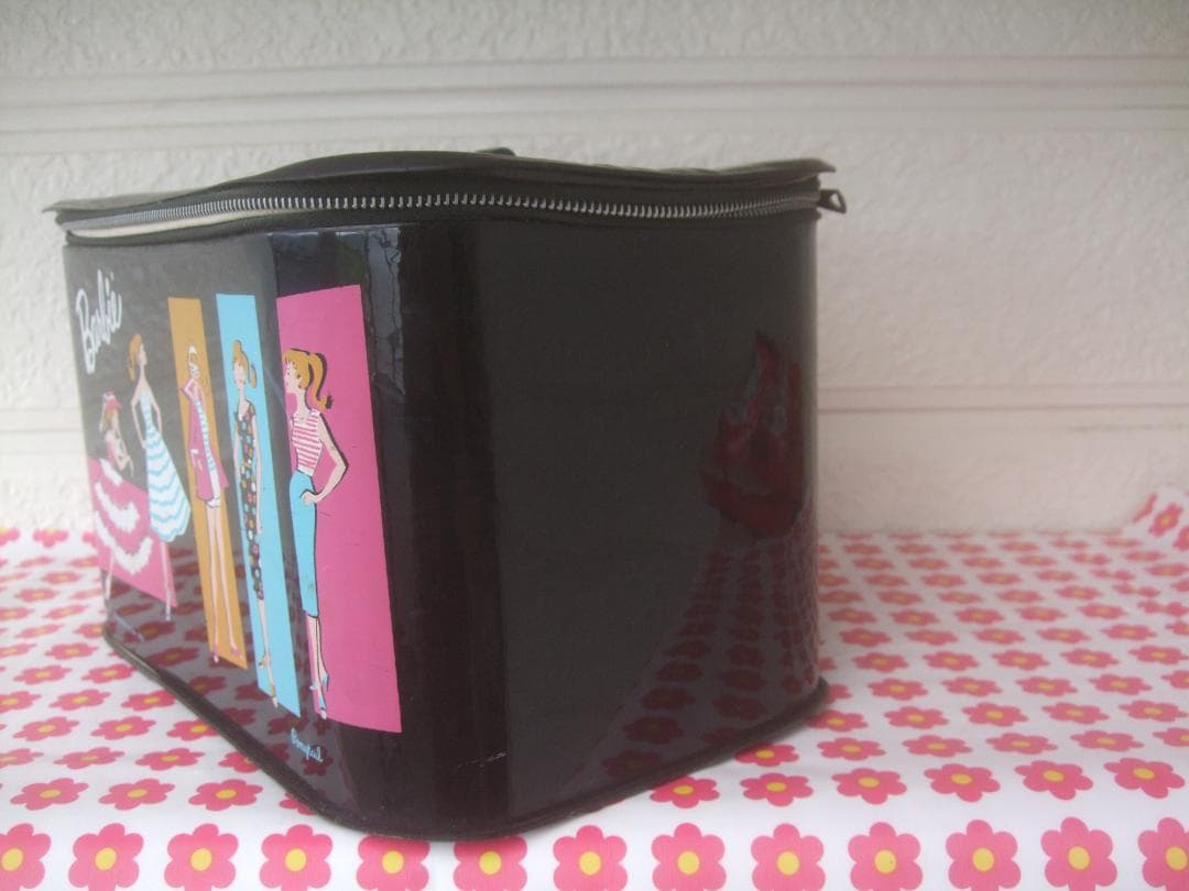 お値下げバービー 1961年 ビンテージ ドールケース 収納ケース黒