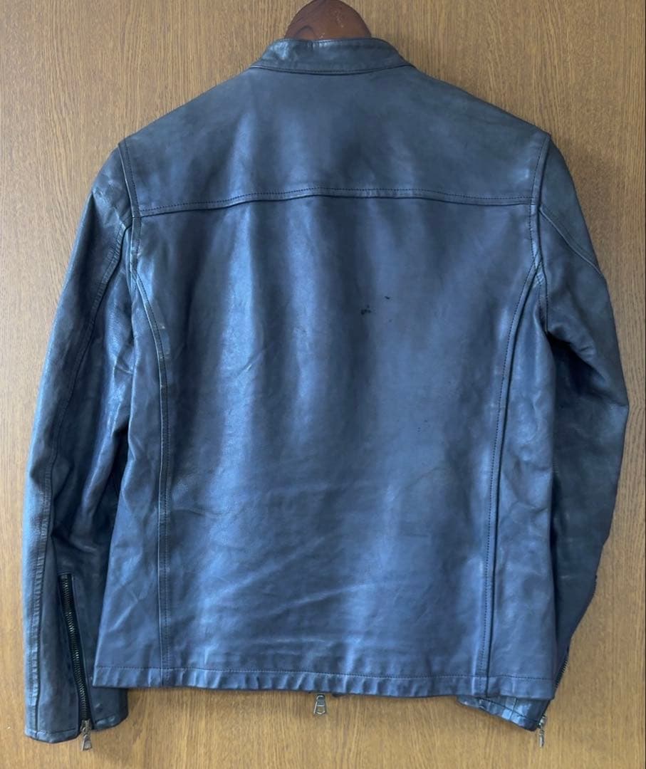 イサムカタヤマ バックラッシュ シングルレザーライダース ドイツカーフ ネイビー