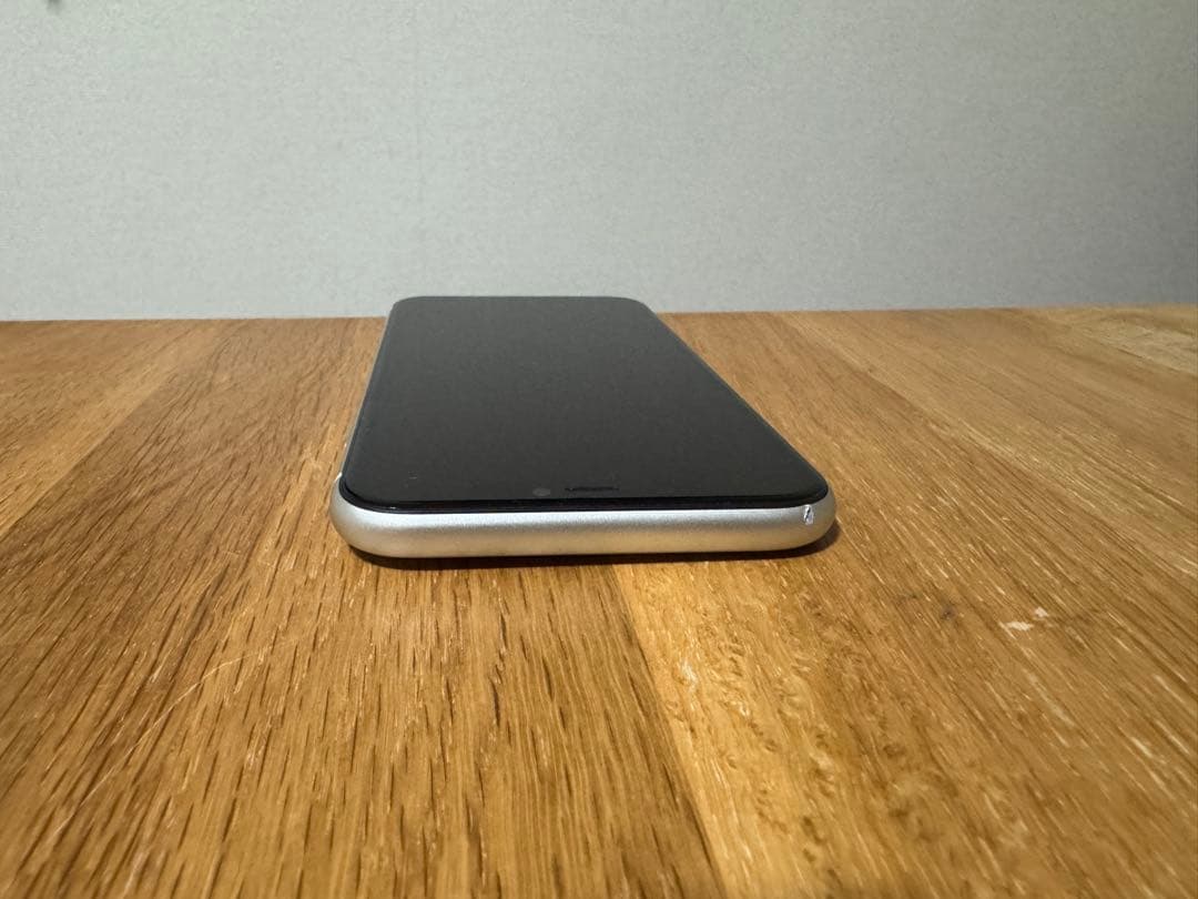 Apple iPhone 11 ホワイト 128GB バッテリー71%