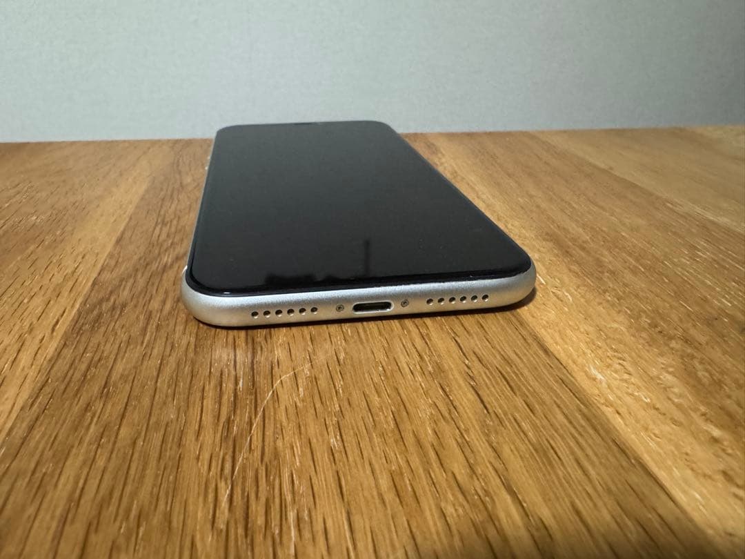 Apple iPhone 11 ホワイト 128GB バッテリー71%