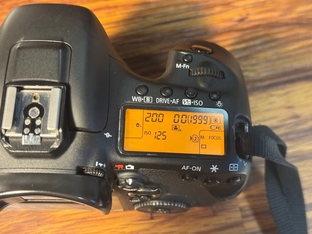 Canon EOS 7D Mark II 一眼レフカメラ