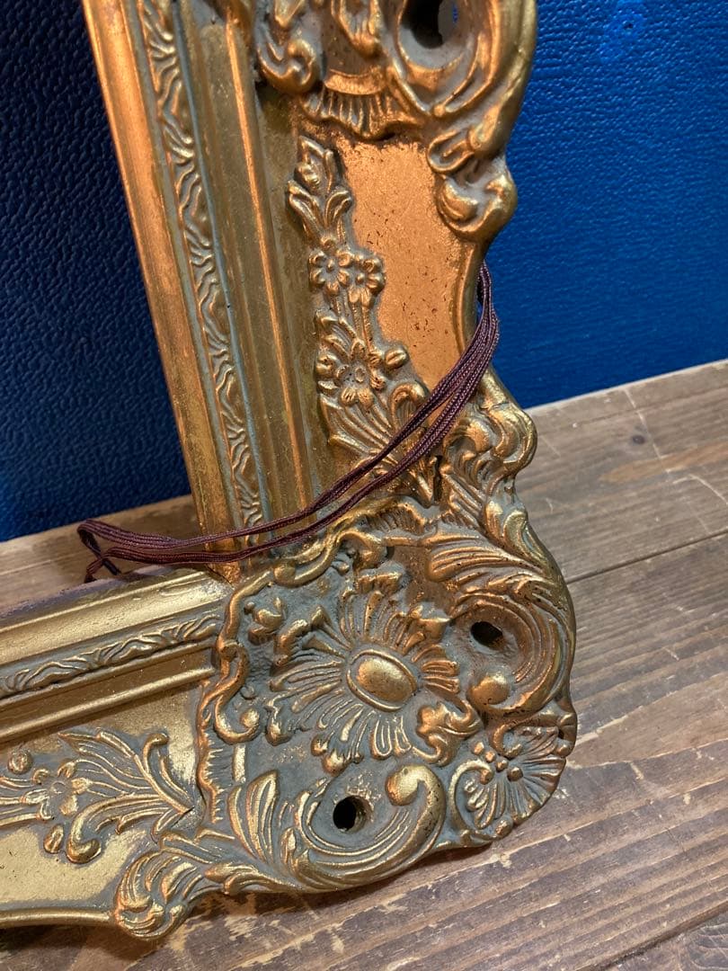 H 額縁　アンティーク調　ヴィンテージ　ゴールド　金色　アート　油絵