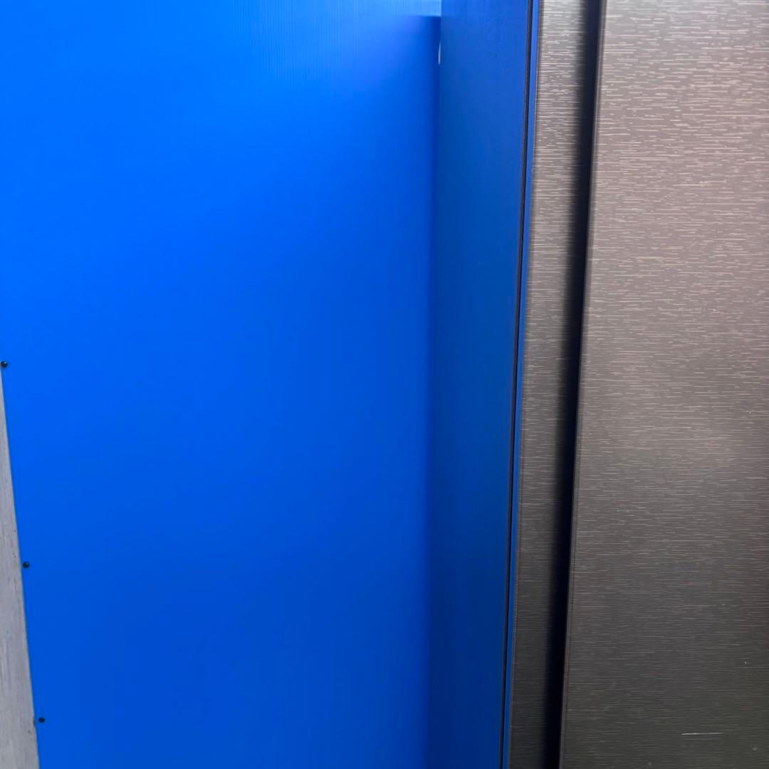 594 2023年製 三菱 大型冷蔵庫 300L強 自動製氷 小型 家庭用 右開