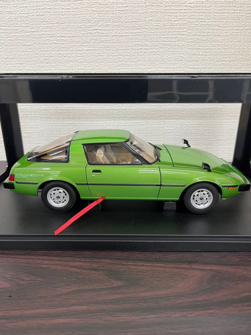 オートアート1/18マツダ サバンナRX-7 (SA) グリーン