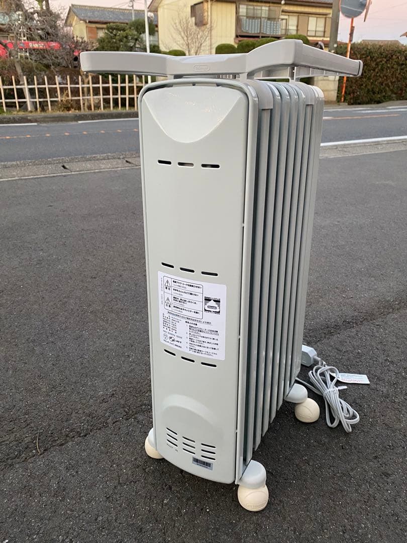 G680 DeLonghi デロンギ オイルヒーター JR0812BR ホワイト