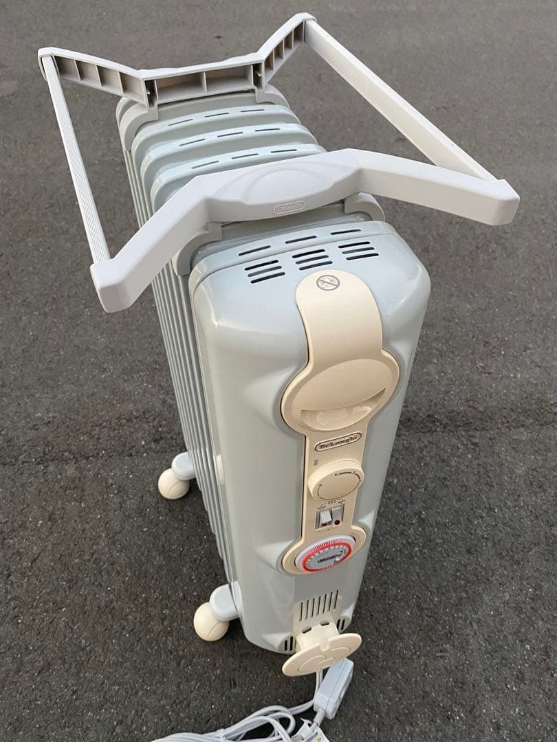 G680 DeLonghi デロンギ オイルヒーター JR0812BR ホワイト