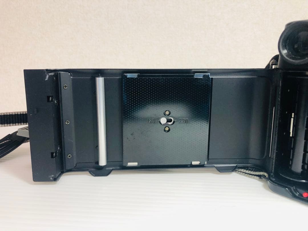 中古美品 FUJIFILM 中判カメラ GA645 Professional