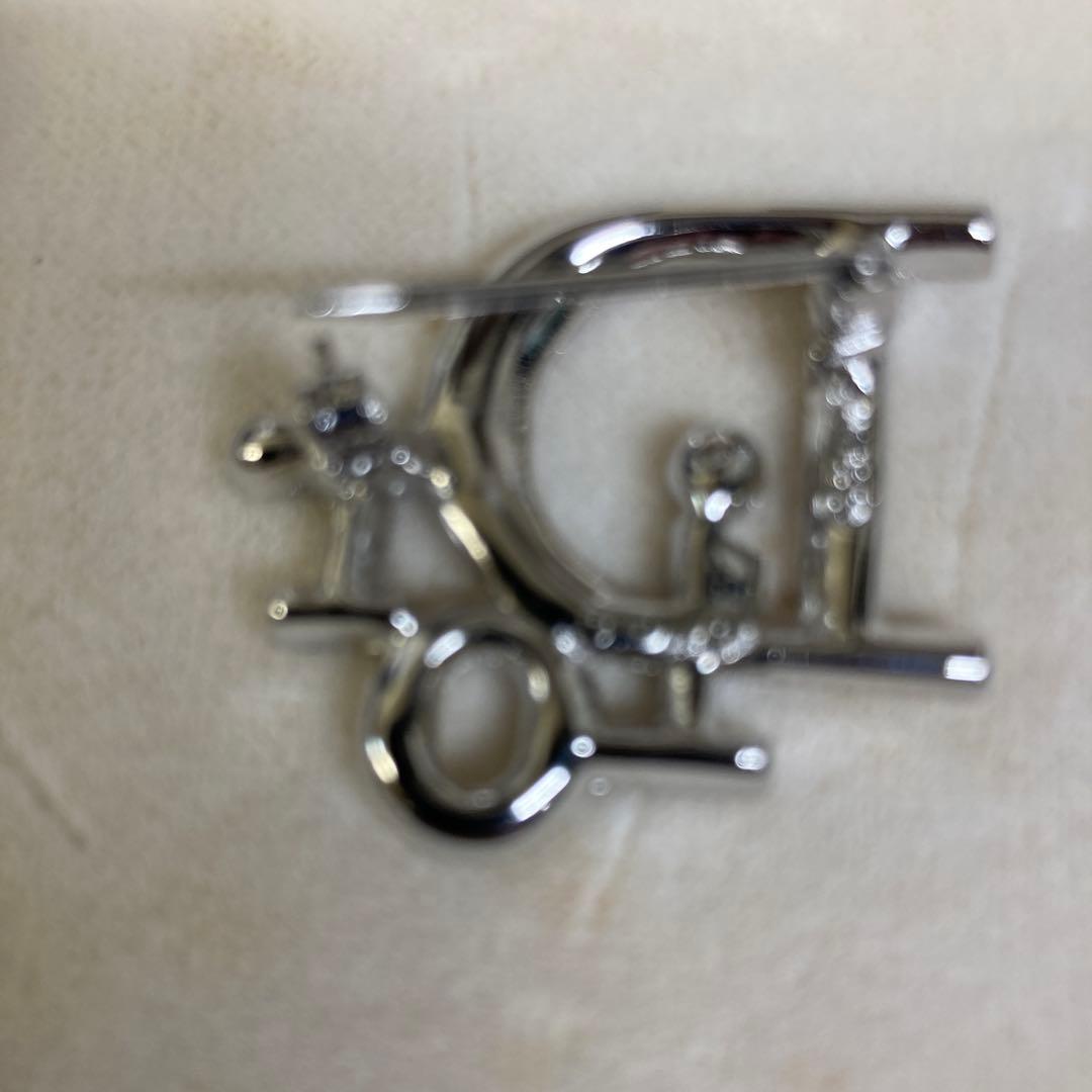 Dior ロゴブローチ シルバー クリスタル