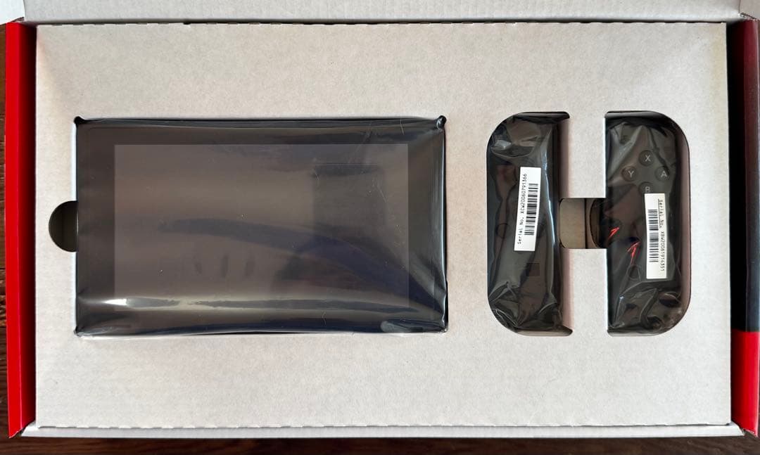 Nintendo Switch 本体 | 純正ケース + ソフト3本付き