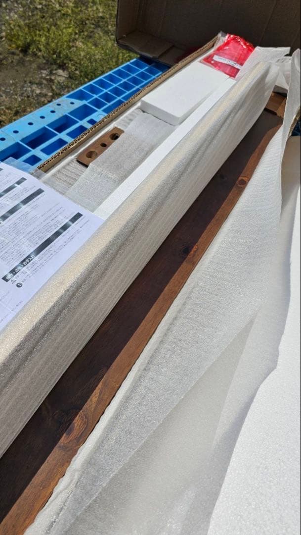 モダンデザイン ブラウンダイニングテーブル