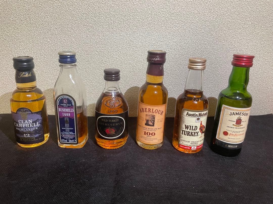 【希少】 WHISKEYS OF THE WORLD 未開封 ウイスキー