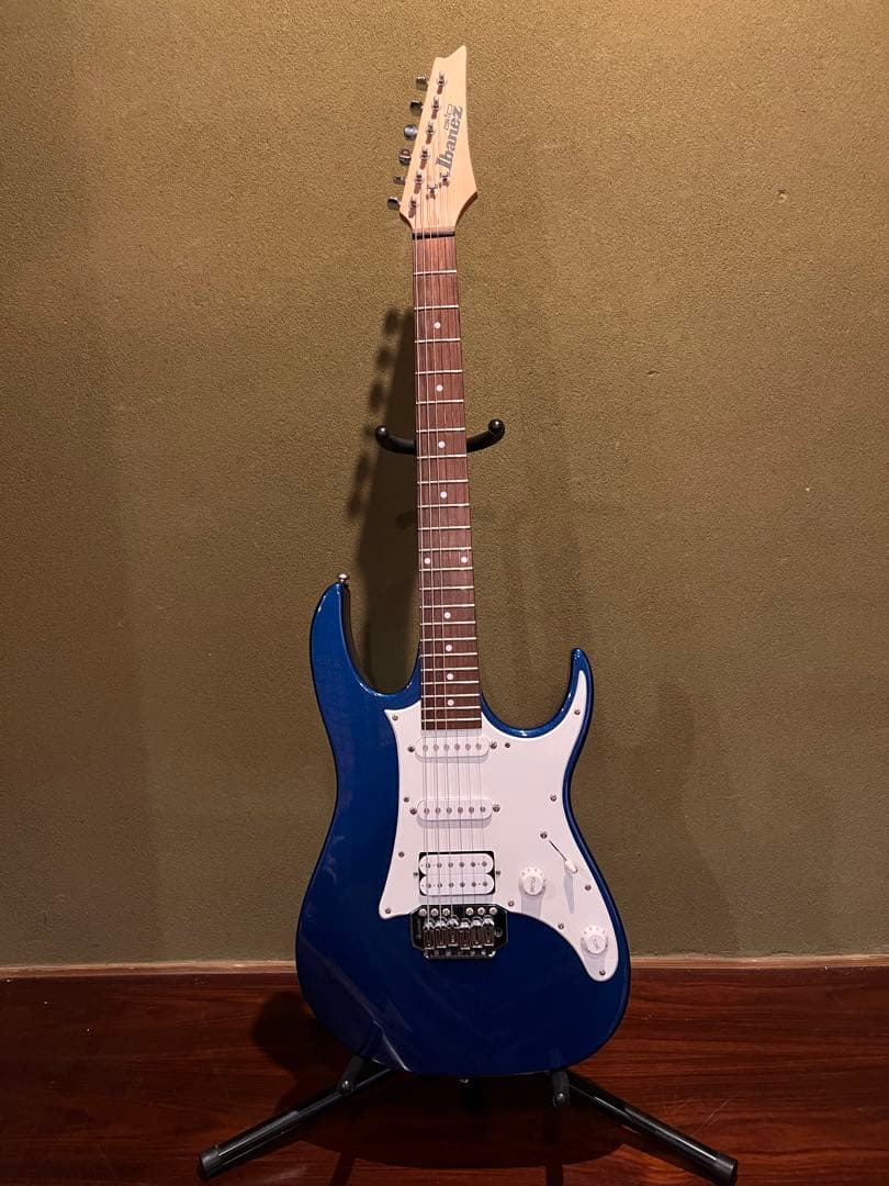 Ibanez エレキギター ブルーメタリックSSHピックアップ