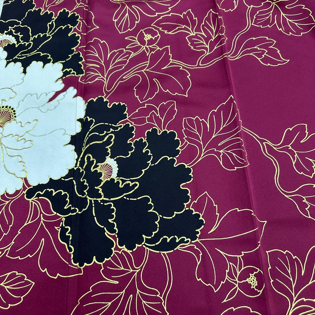 深紅 牡丹 金×黒×白 振袖